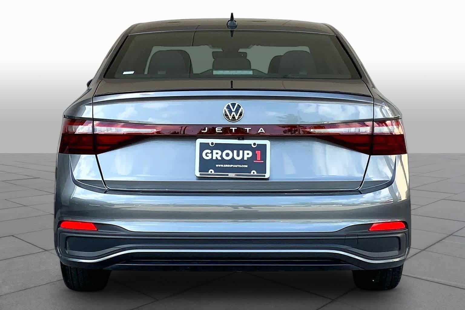 Used 2026 Volkswagen Jetta Sport FWD image 6