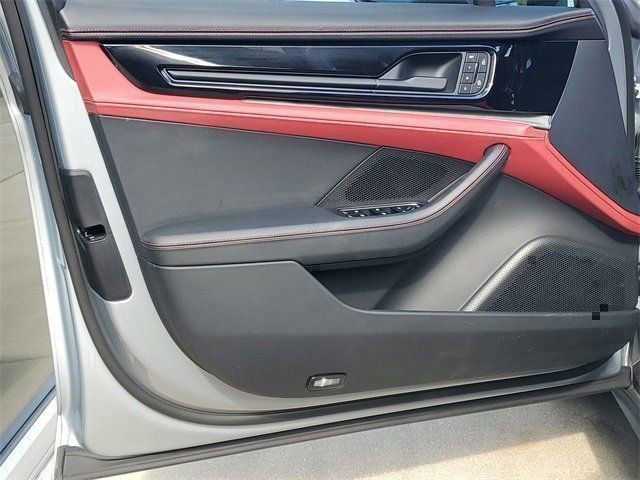 Certified 2024 Porsche Panamera image 18