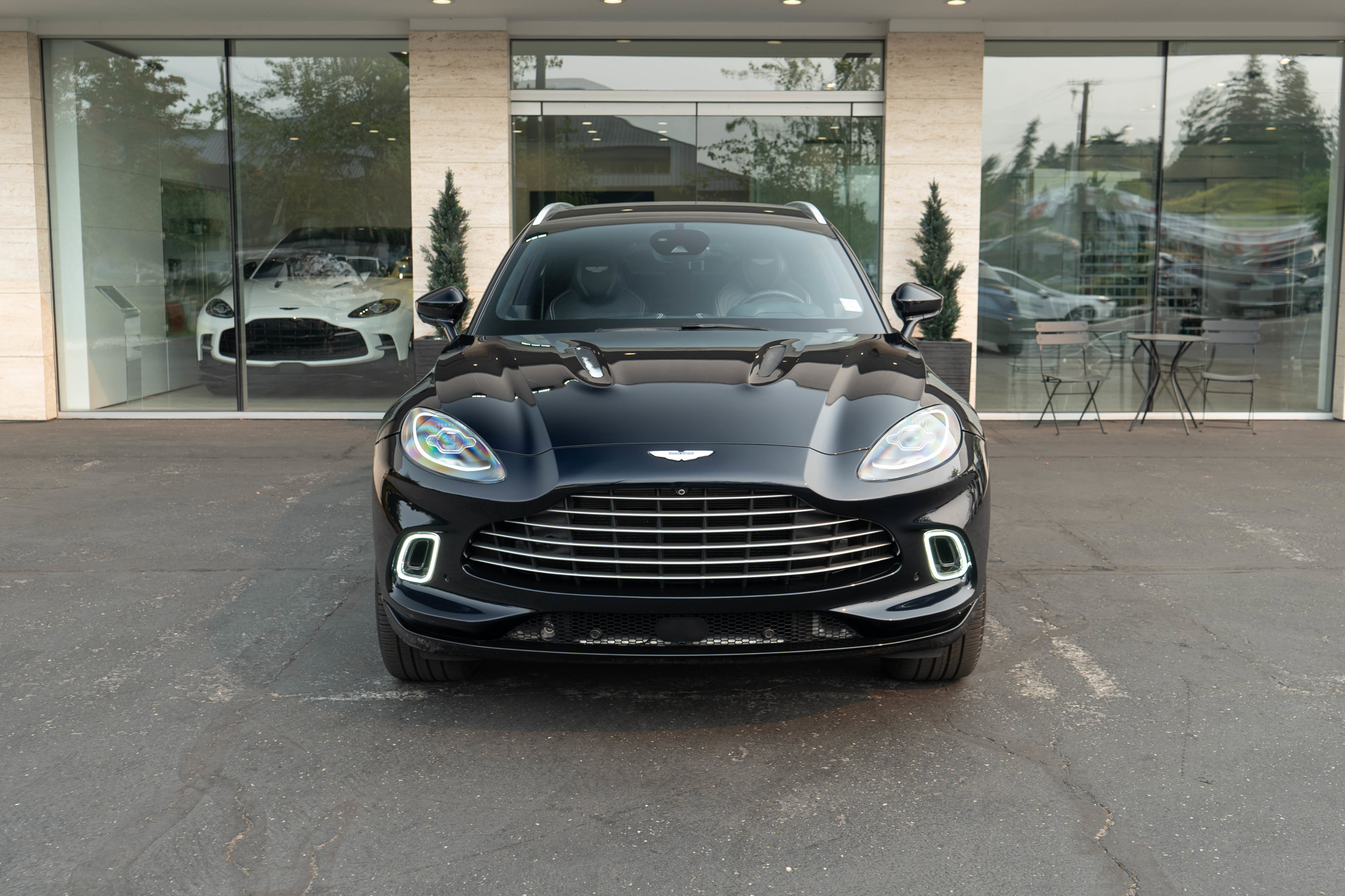 Used 2021 Aston Martin DBX image 7