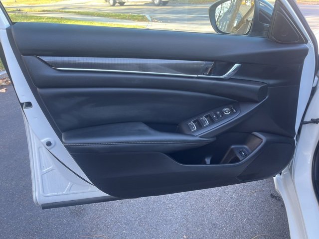 Used 2022 Honda Accord Sport image 7