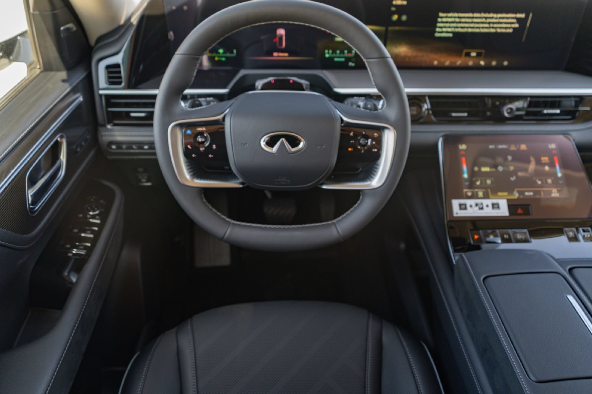 New 2027 INFINITI QX80 Luxe RWD image 21