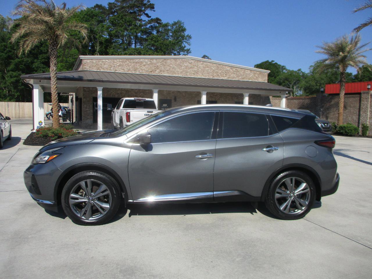Used 2019 Nissan Murano Platinum image 1