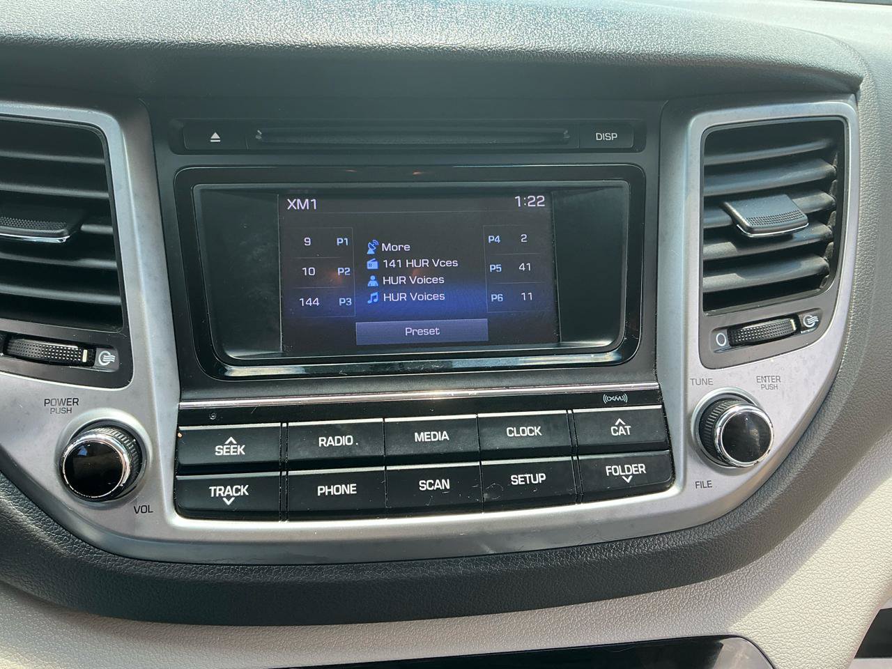 Used 2016 Hyundai Tucson SE w/ Option Group 02 AWD/4WD image 17