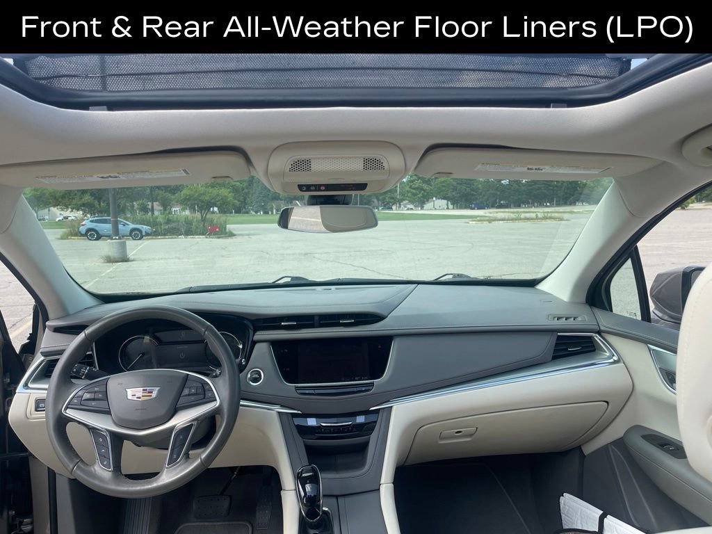 Used 2022 Cadillac XT5 Premium Luxury w/ LPO, Floor Liner Package FWD image 16
