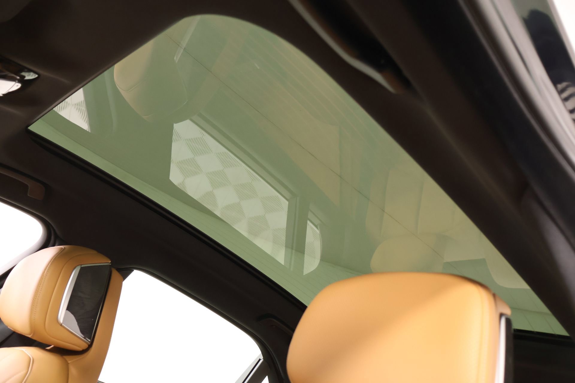 New 2026 BMW 740i xDrive w/ Premium Package AWD/4WD image 15