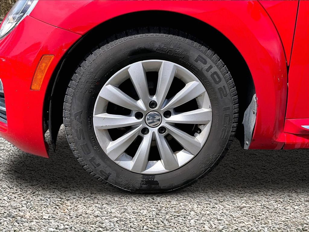 Used 2017 Volkswagen Beetle 1.8T S FWD image 9
