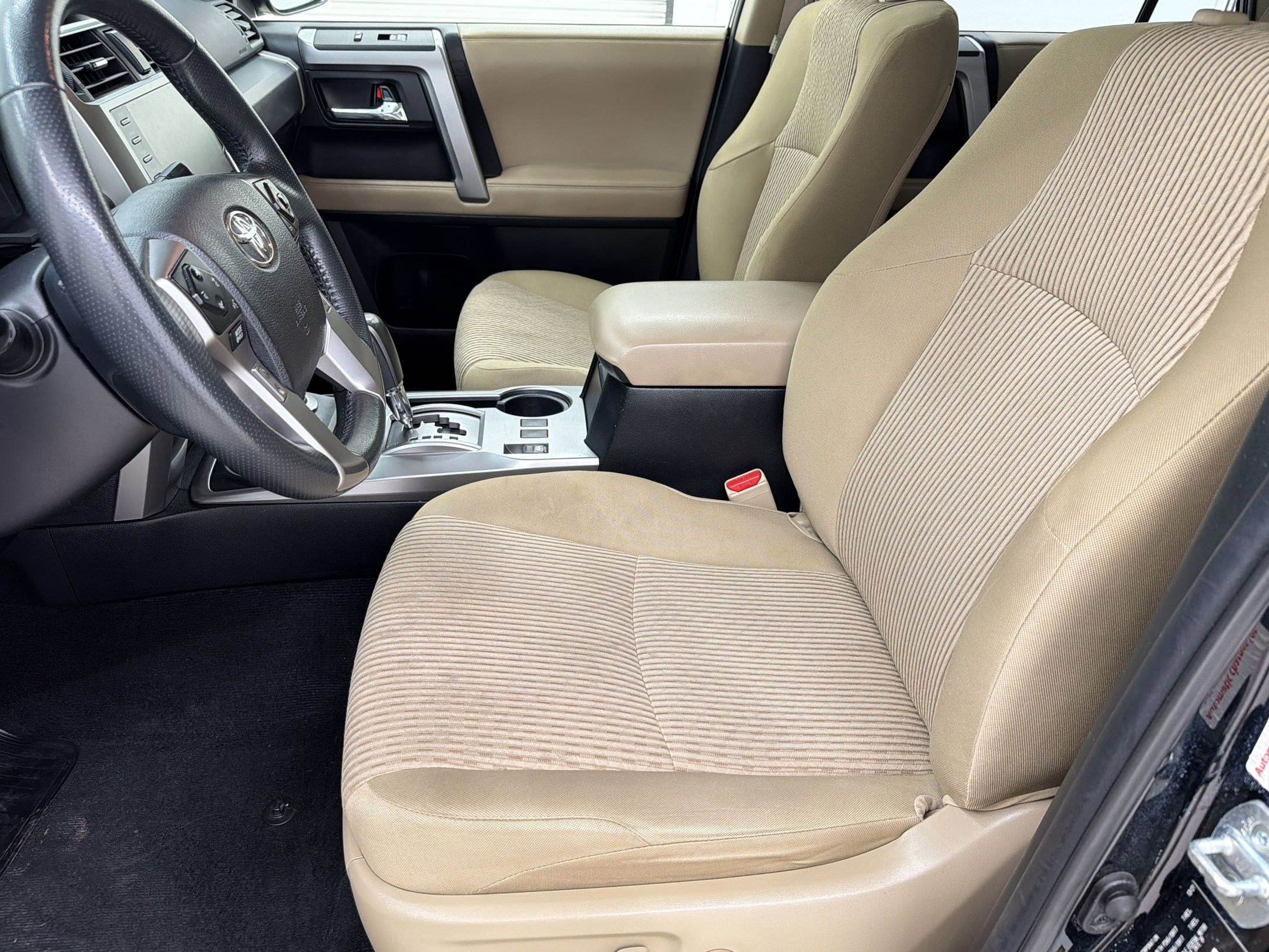 Used 2022 Toyota 4Runner SR5 AWD/4WD image 5