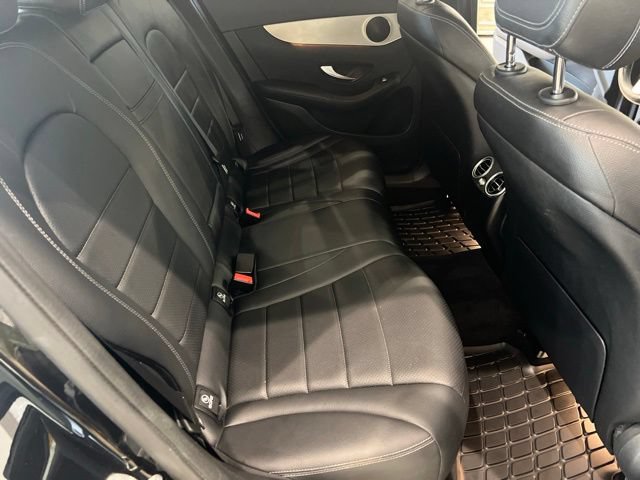Used 2021 Mercedes-Benz GLC 300 4MATIC image 18