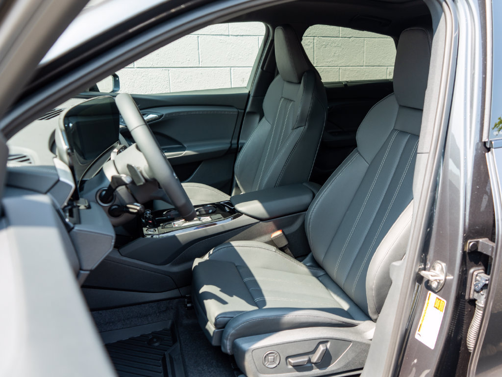 New 2027 Audi Q6 e-tron Premium Plus AWD/4WD image 8