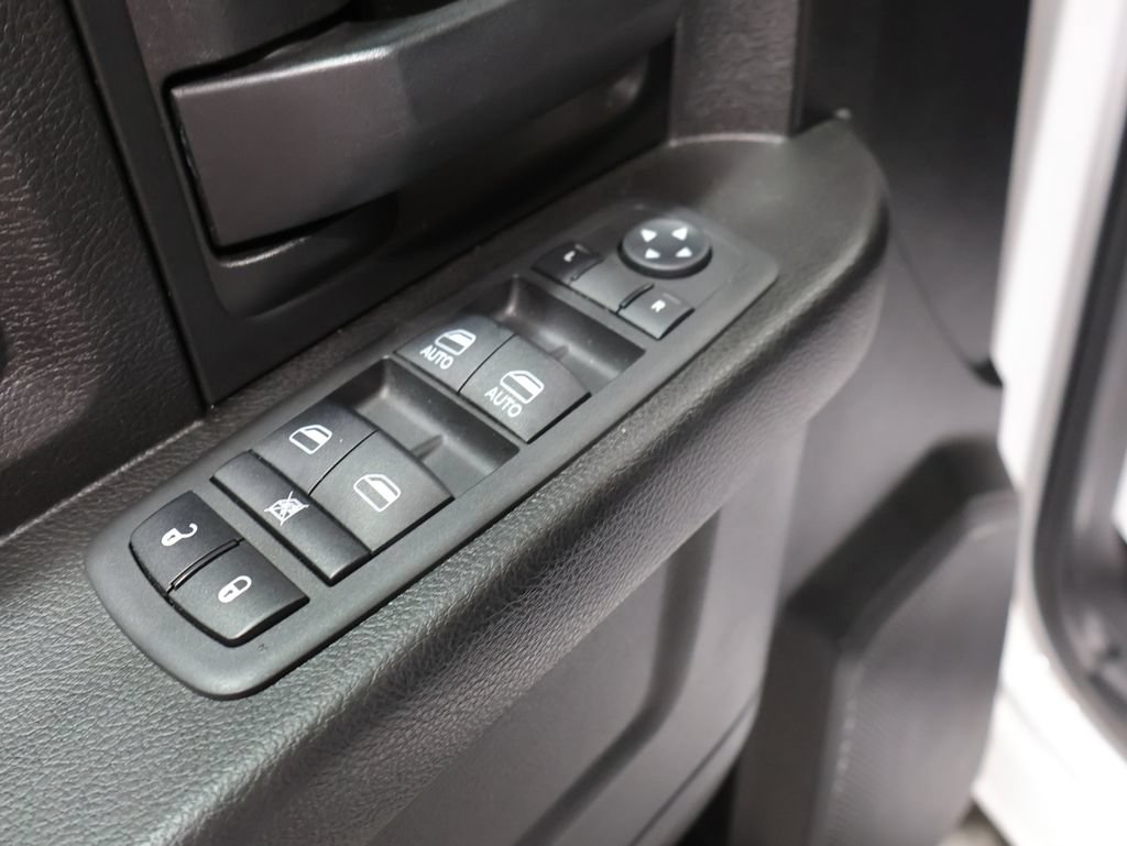 Used 2019 RAM 1500 Express AWD/4WD image 15