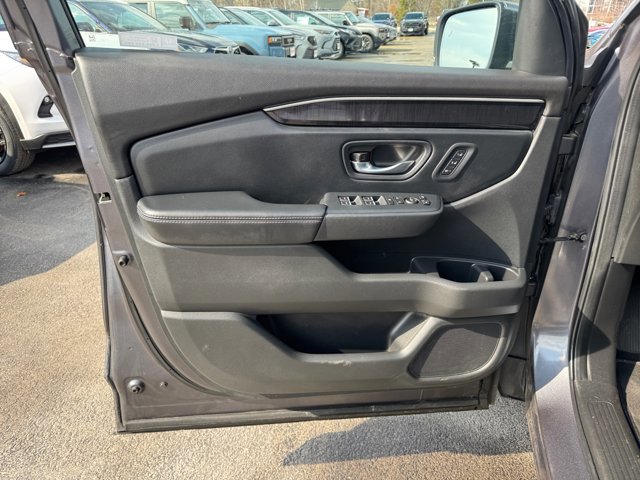 Used 2023 Honda Pilot Elite image 23