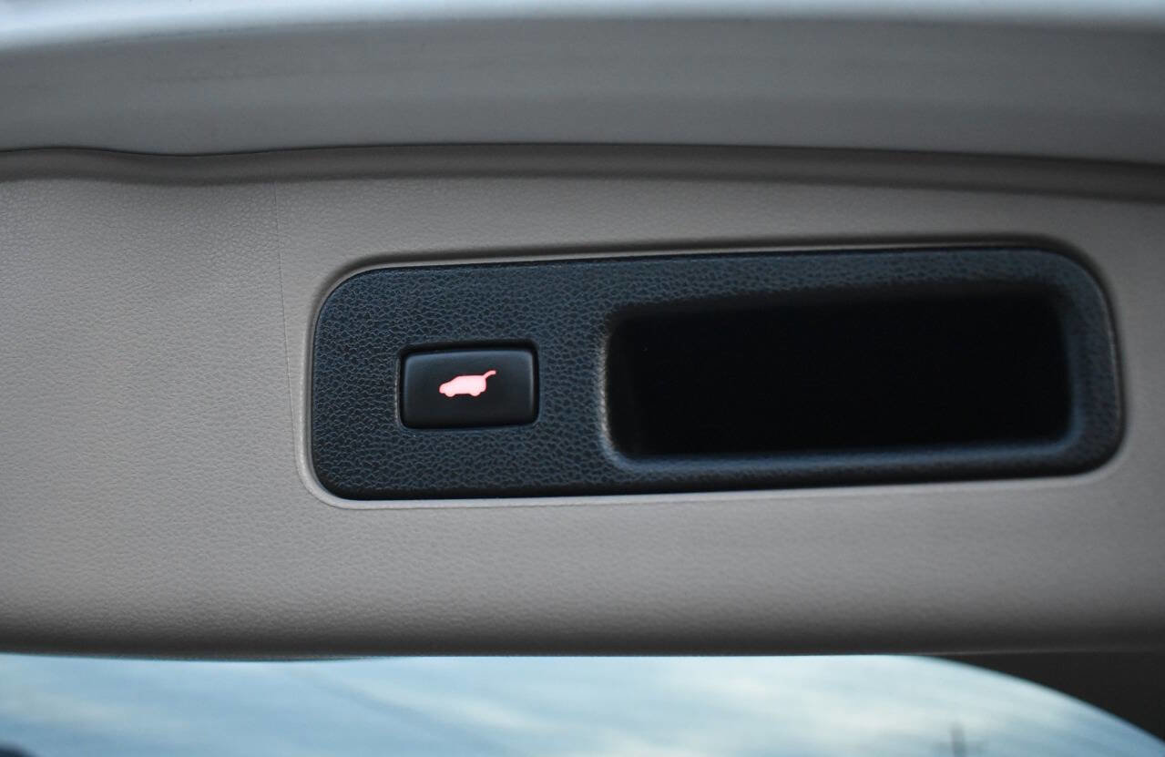 Used 2012 Honda Odyssey Touring image 49