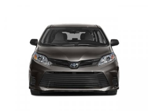 Used 2020 Toyota Sienna XLE image 4