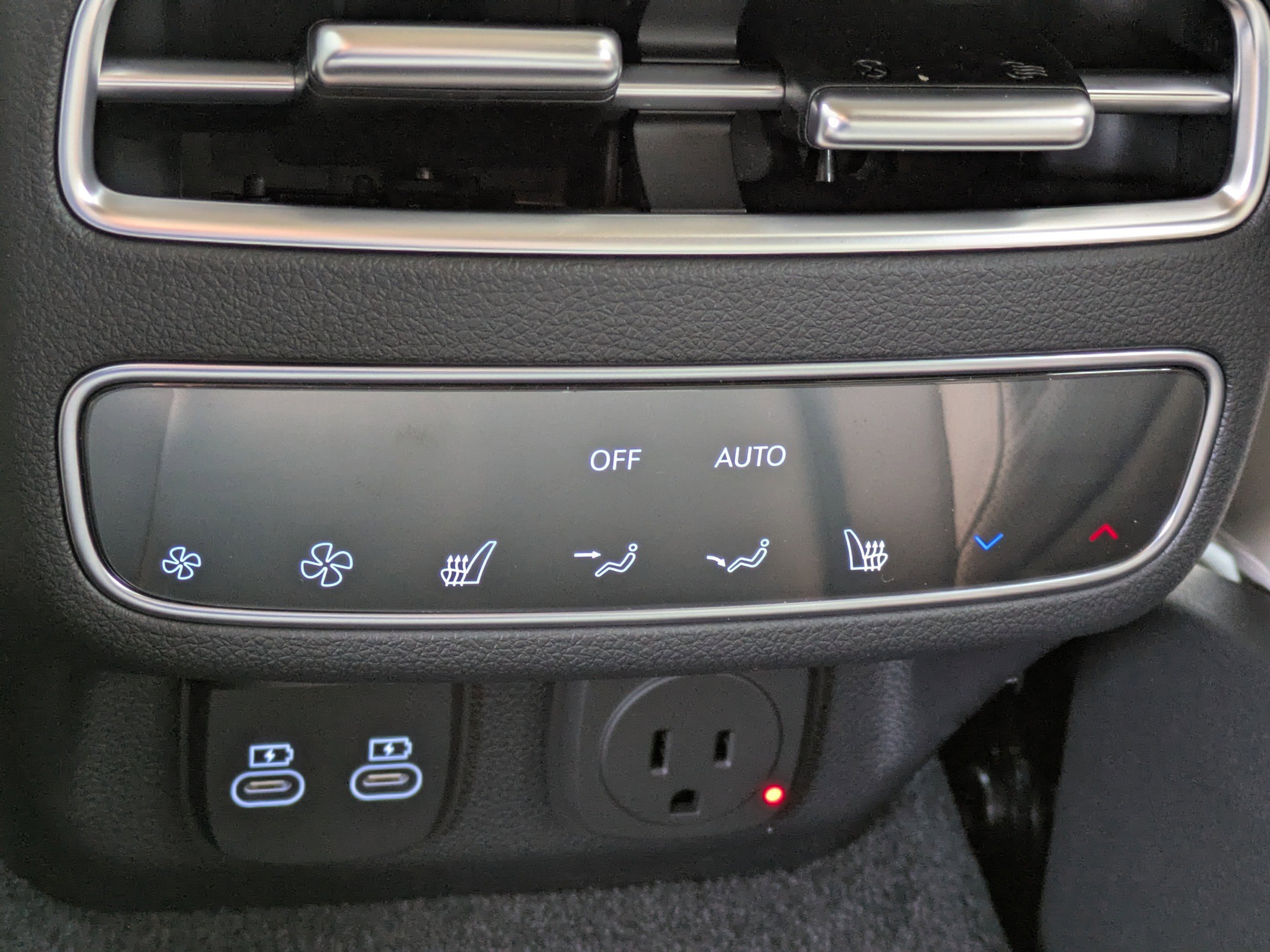 Used 2026 Genesis GV70 3.5T Sport Prestige AWD/4WD image 15