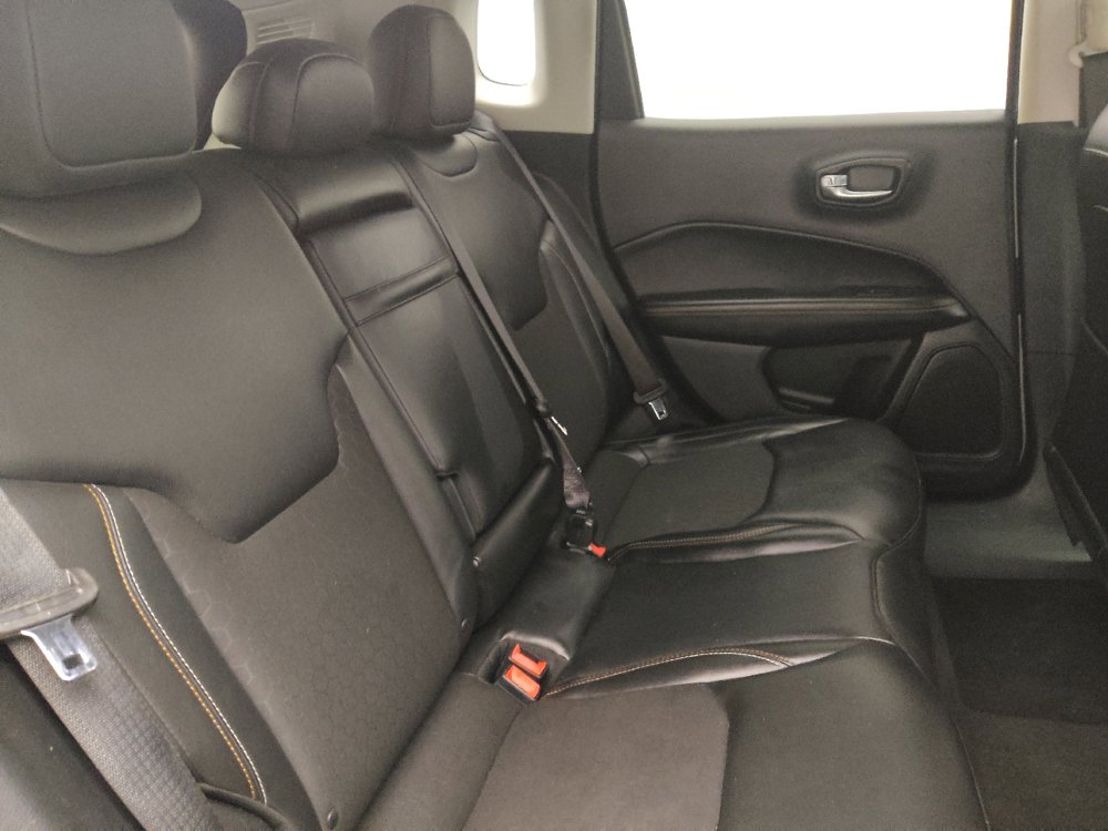 Used 2018 Jeep Compass Latitude w/ Popular Equipment Group image 19