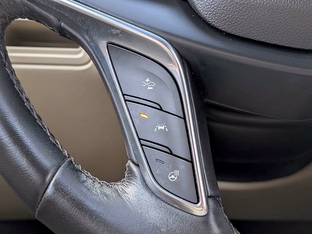 Used 2018 Cadillac XT5 Luxury w/ Driver Awareness Package FWD image 27