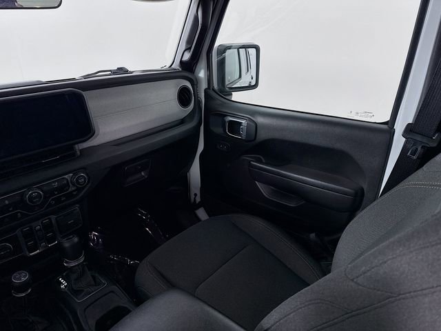 Used 2024 Jeep Wrangler Unlimited w/ Convenience Group image 22