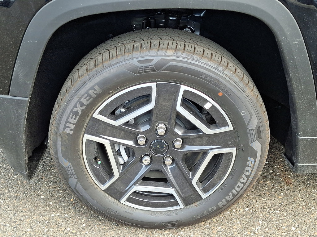 New 2026 Jeep Cherokee Limited AWD/4WD image 4