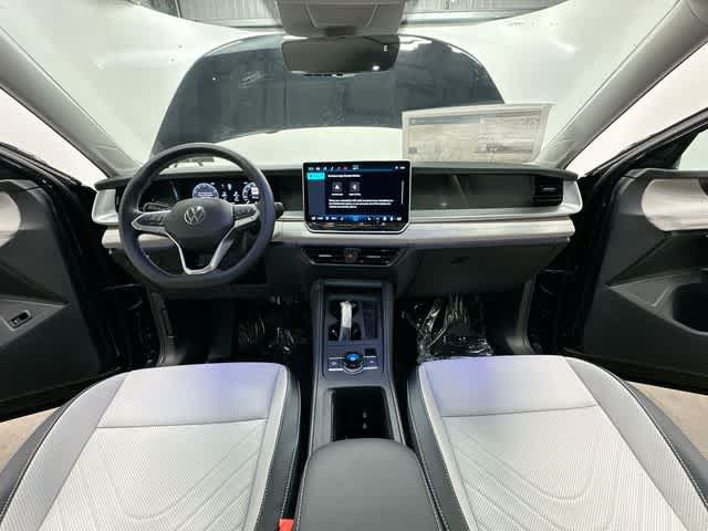 New 2026 Volkswagen Tiguan SE AWD/4WD image 19