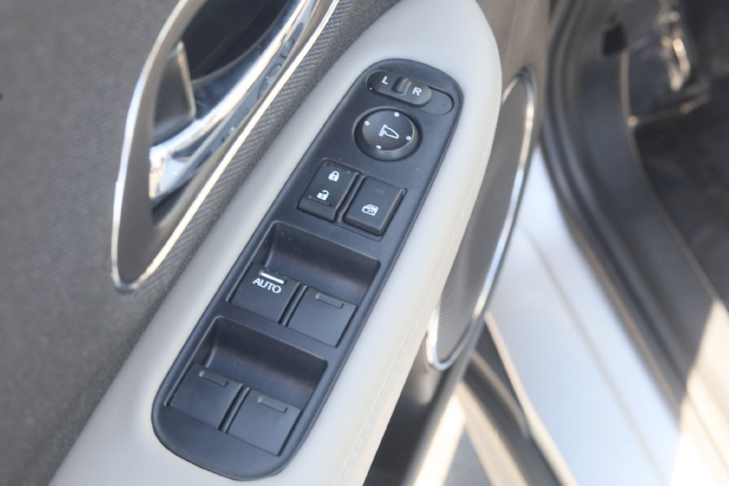 Used 2021 Honda HR-V EX image 19