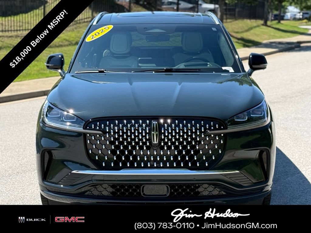 Used 2025 Lincoln Aviator Black Label AWD/4WD image 10
