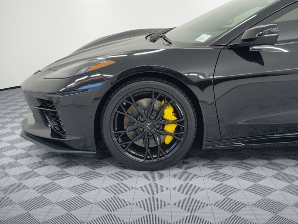 Used 2025 Chevrolet Corvette Stingray Preferred Conv w/ Z51 Performance Package RWD image 13