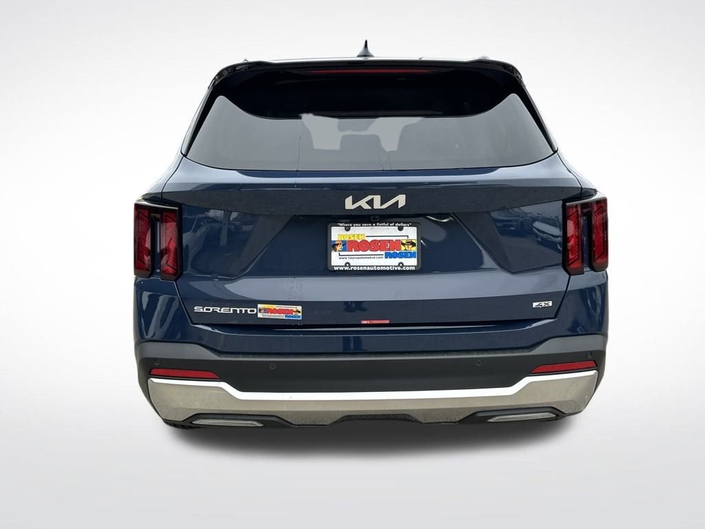 New 2026 Kia Sorento S image 4