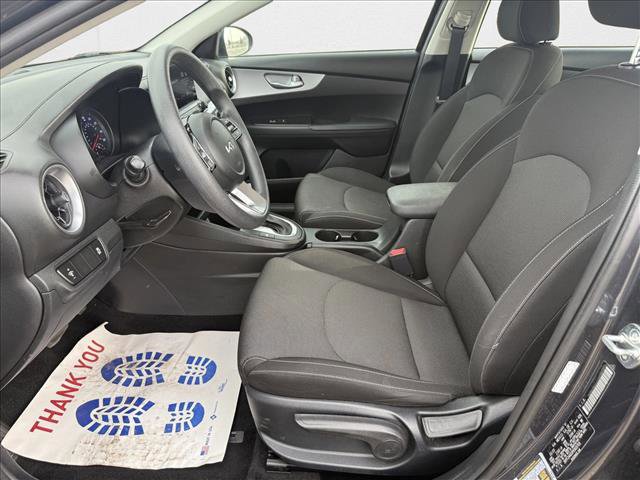 Used 2023 Kia Forte LXS image 10