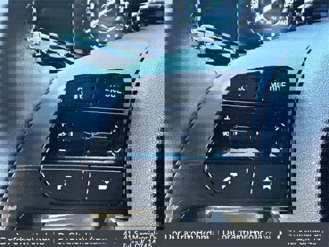 Used 2025 Hyundai Elantra SEL image 21