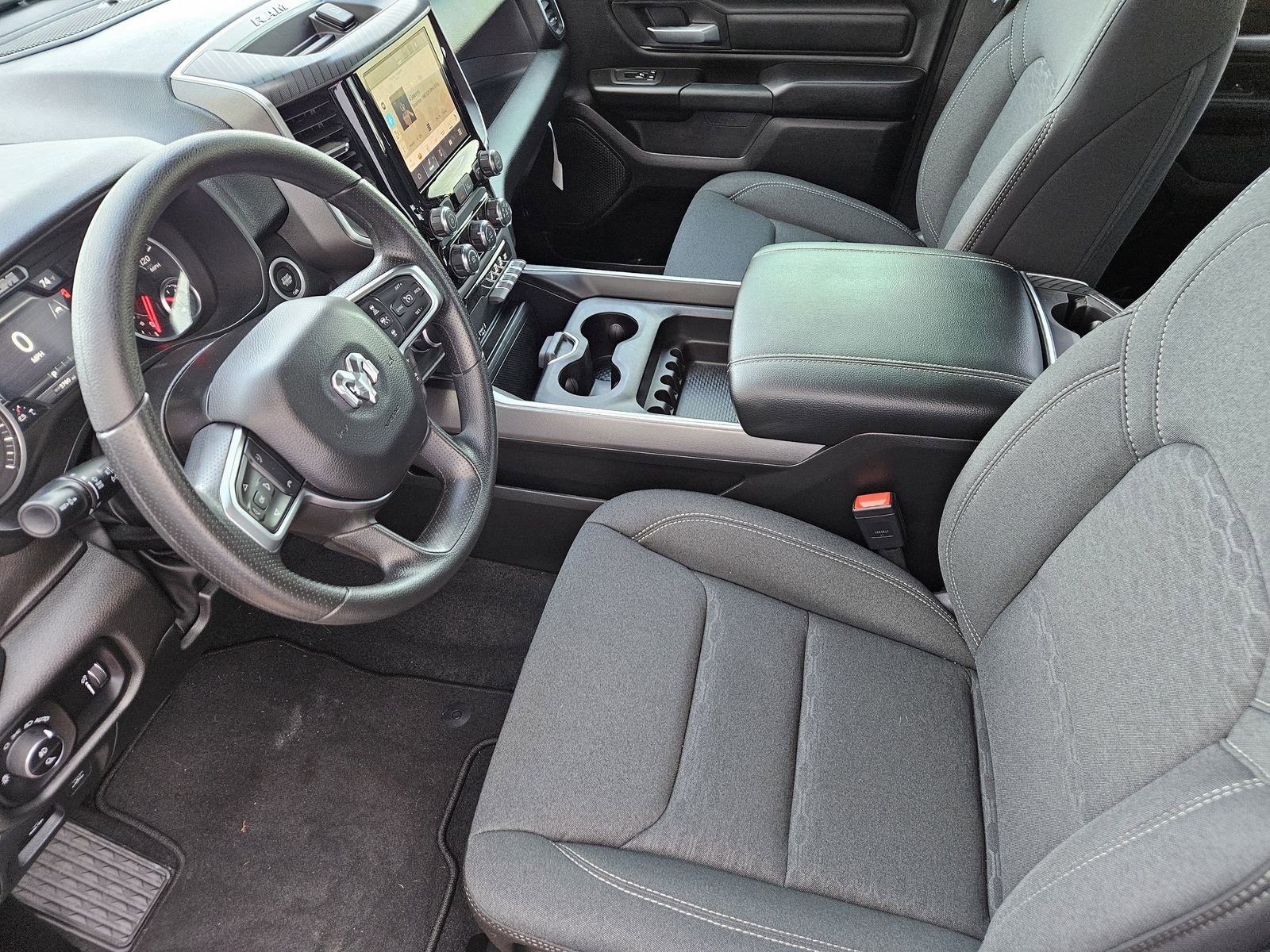 Used 2026 RAM 1500 Express AWD/4WD image 16