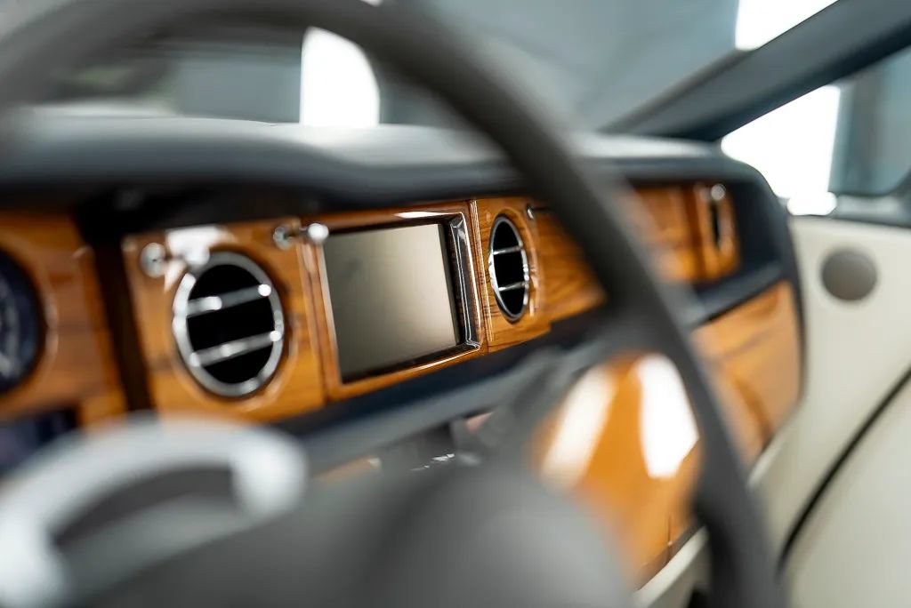 Used 2010 Rolls-Royce Phantom Drophead Coupe RWD image 42