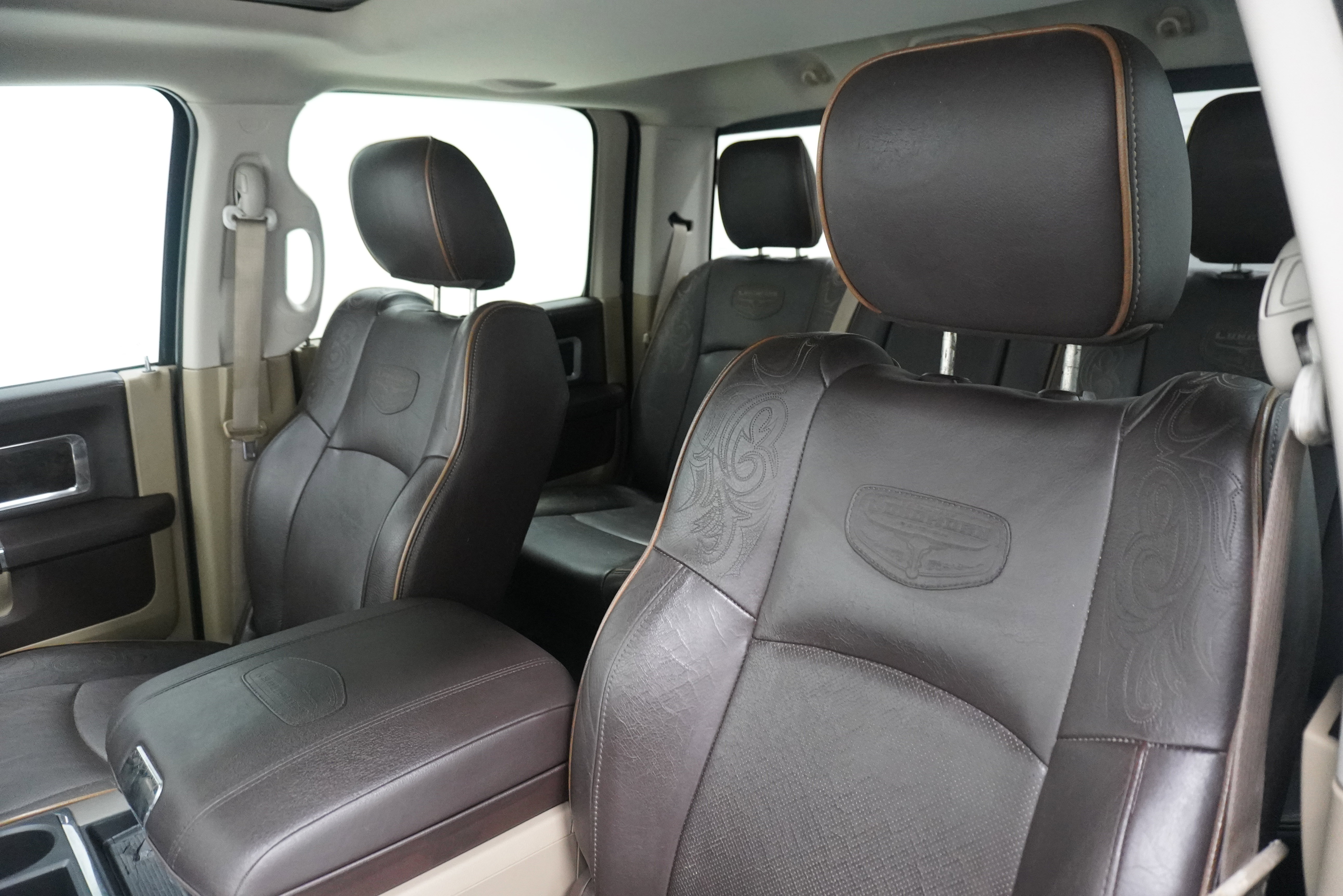 Used 2011 RAM 1500 Laramie Longhorn RWD image 12
