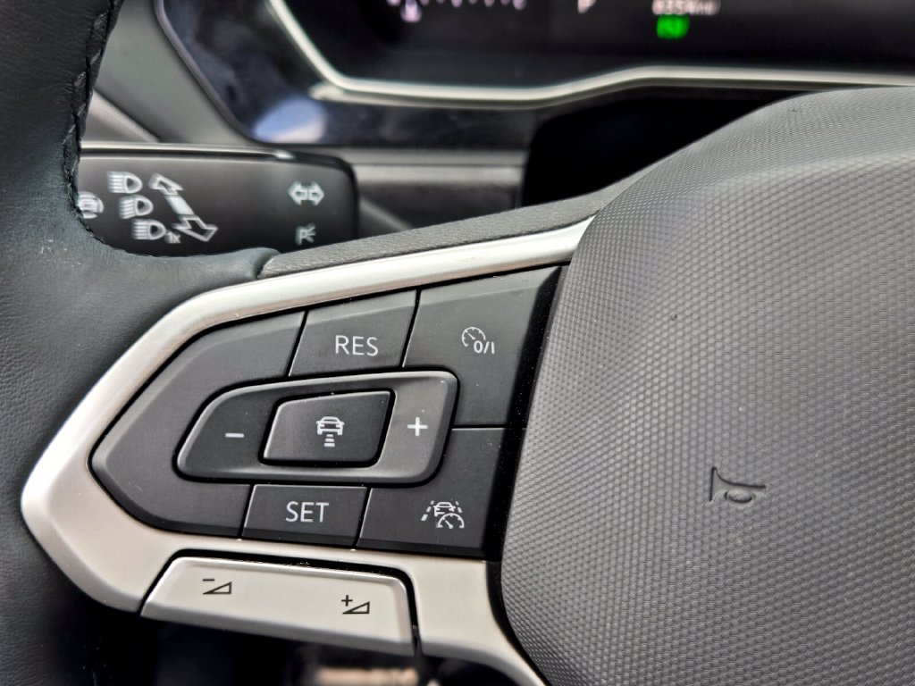 Certified 2024 Volkswagen Jetta Sport FWD image 23