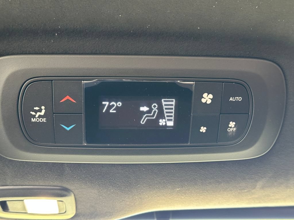 New 2026 Chrysler Pacifica Pinnacle AWD/4WD image 12