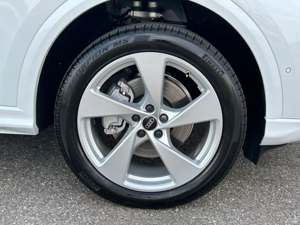 New 2025 Audi Q5 Premium Plus AWD/4WD image 41