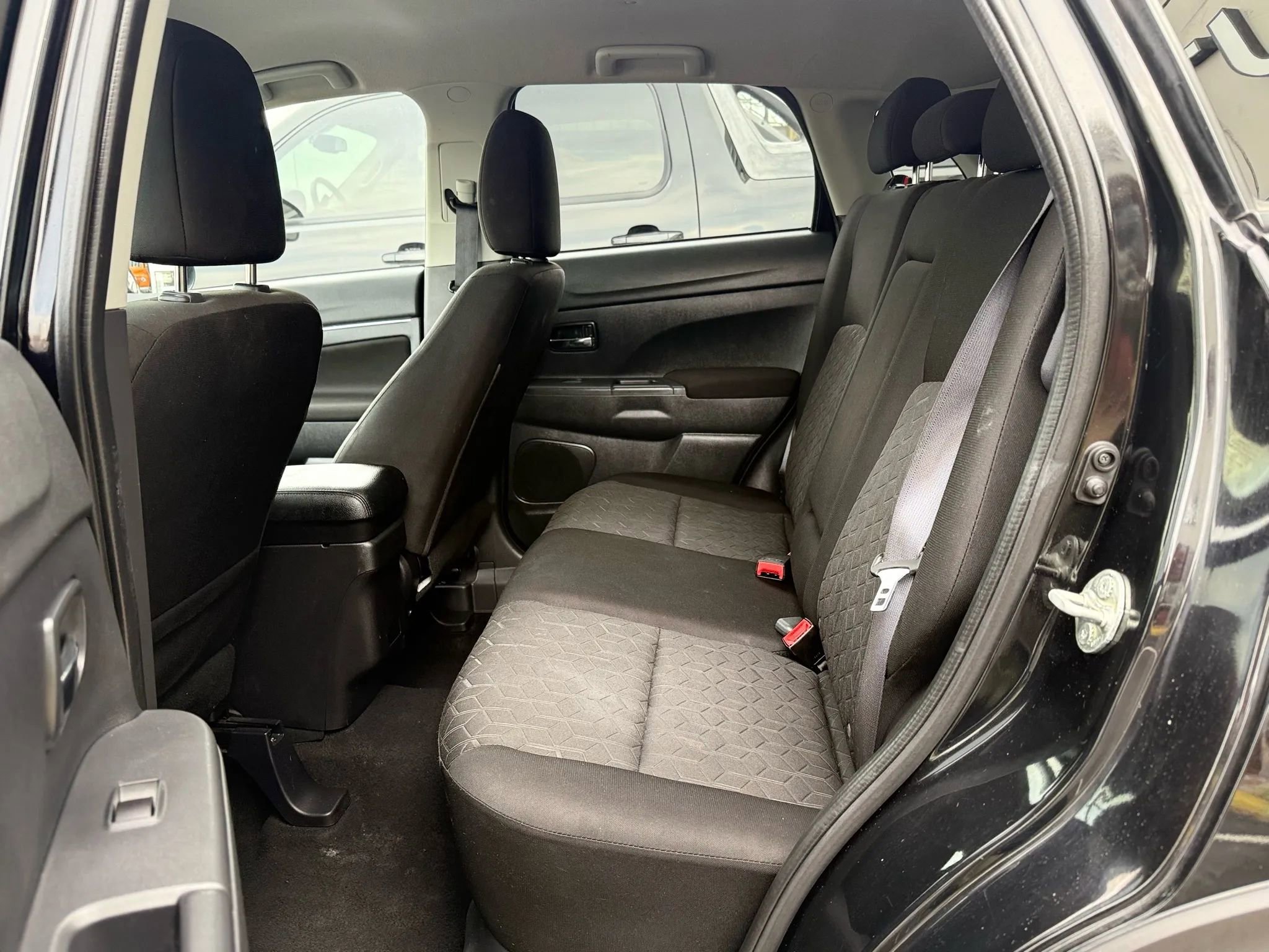 Used 2022 Mitsubishi Outlander Sport ES FWD image 25