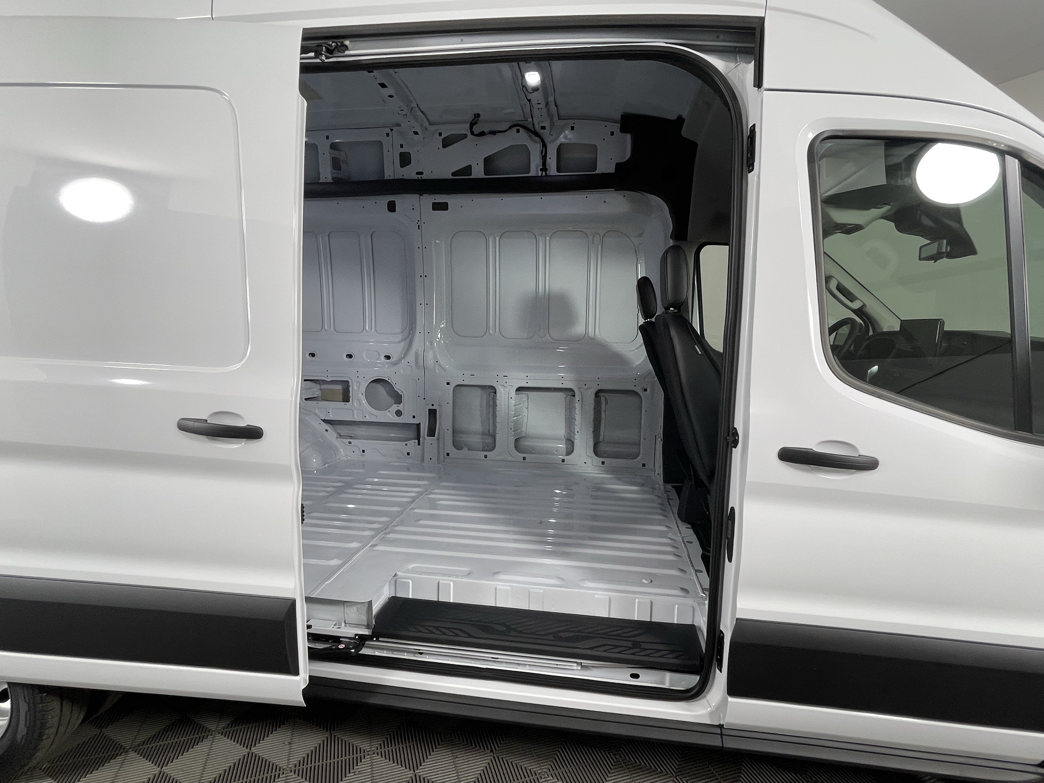 New 2026 Ford Transit 350 148 High Roof Extended DRW AWD/4WD image 7