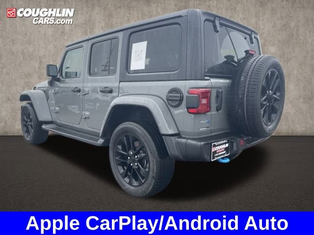 Used 2022 Jeep Wrangler Unlimited Sahara w/ Cold Weather Group image 3