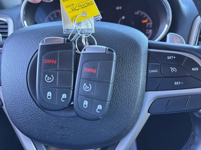 Used 2017 Jeep Grand Cherokee Laredo w/ Quick Order Package 23E image 31