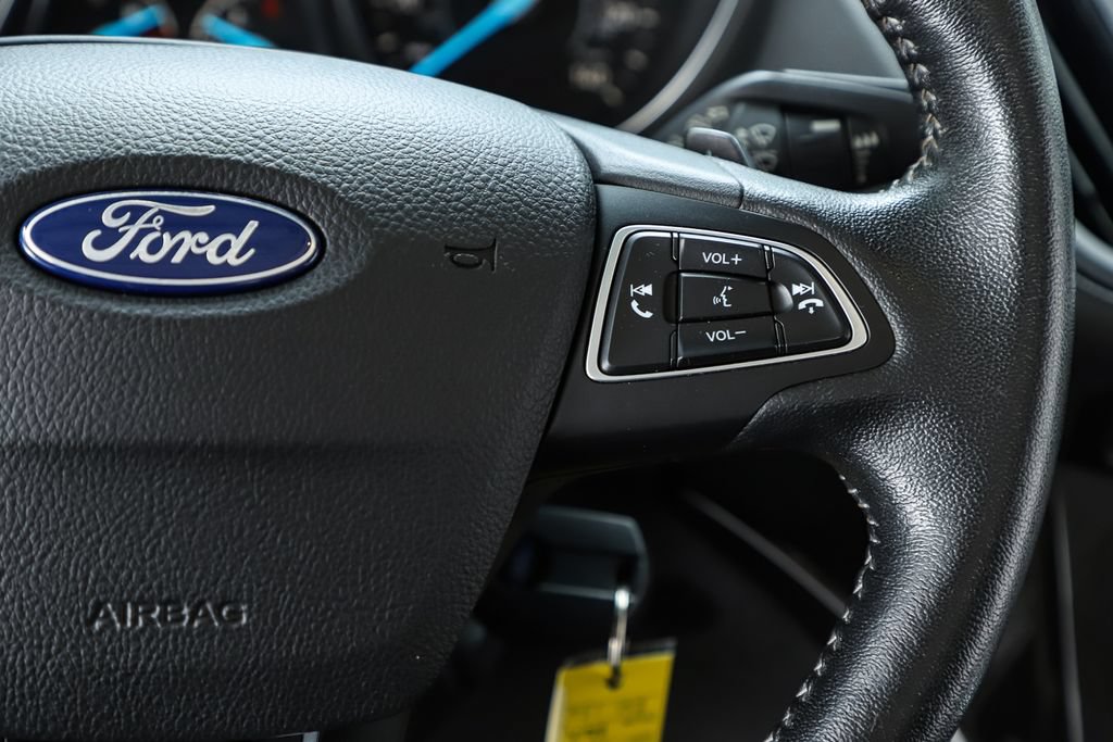 Used 2017 Ford Escape SE w/ Equipment Group 201A AWD/4WD image 23