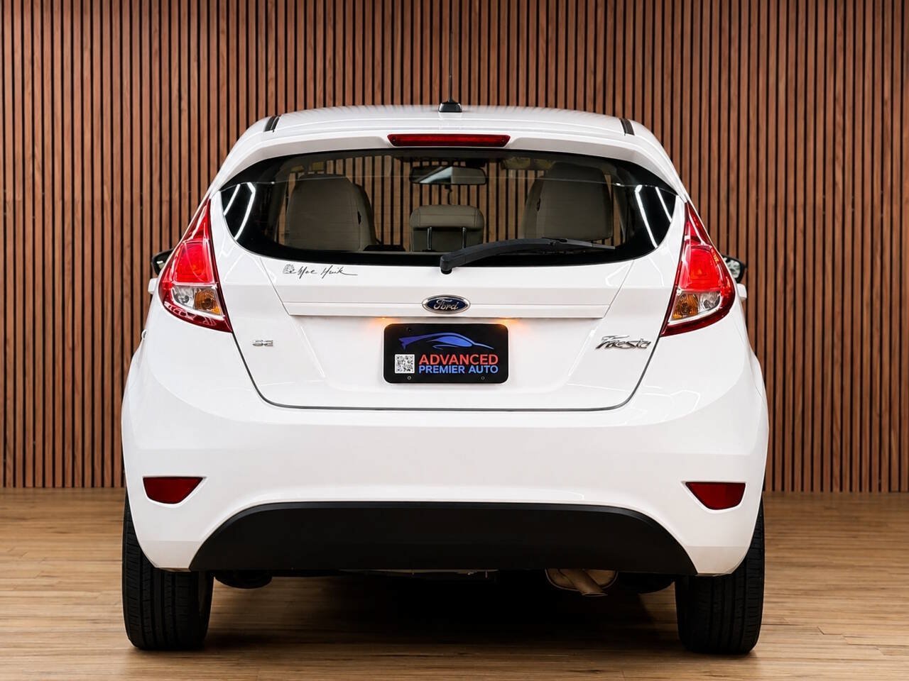 Used 2015 Ford Fiesta SE w/ Comfort Package FWD image 10