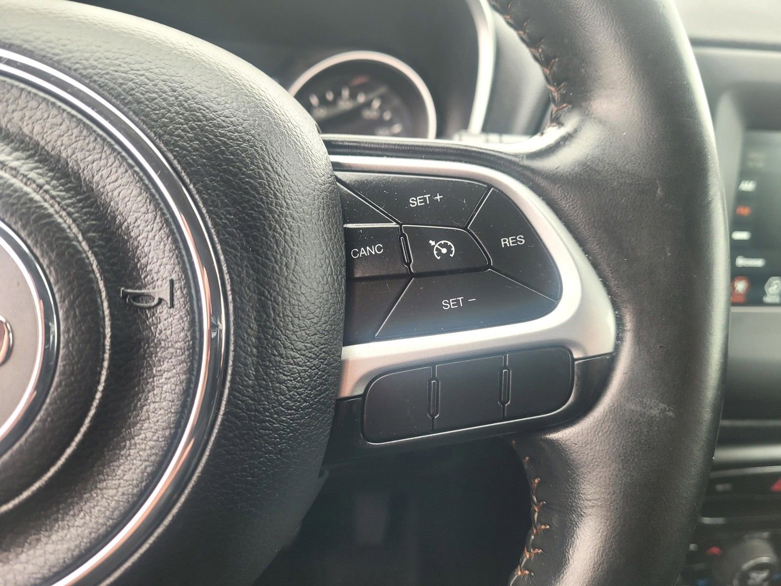 Used 2020 Jeep Compass Latitude w/ Popular Equipment Group image 24