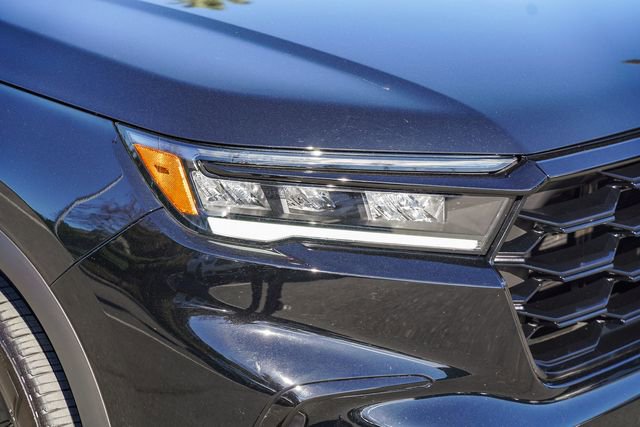 Used 2025 Honda Pilot Black Edition image 11