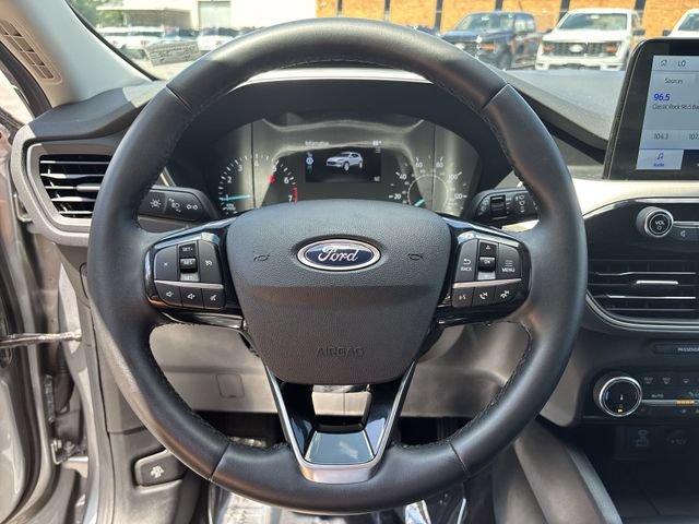 Used 2022 Ford Escape SE w/ SE Sport Appearance Package AWD/4WD image 14