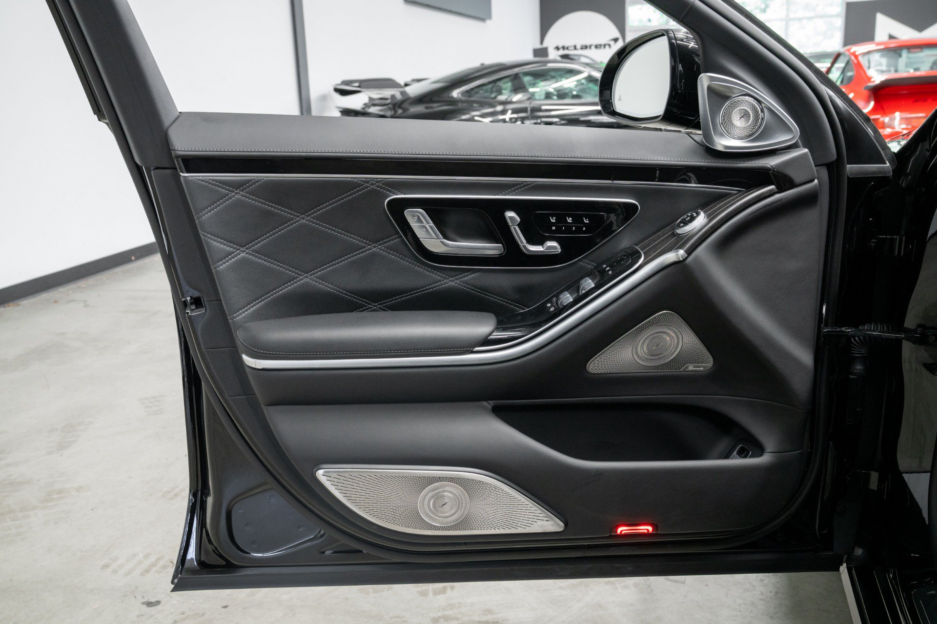 Used 2024 Mercedes-Benz Maybach S 680 4MATIC image 35