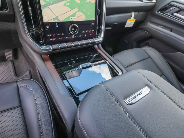 New 2026 GMC Yukon Denali w/ Denali Reserve Package AWD/4WD image 21