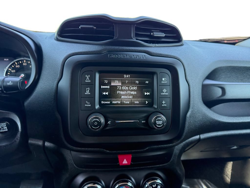 Used 2016 Jeep Renegade Trailhawk AWD/4WD image 11