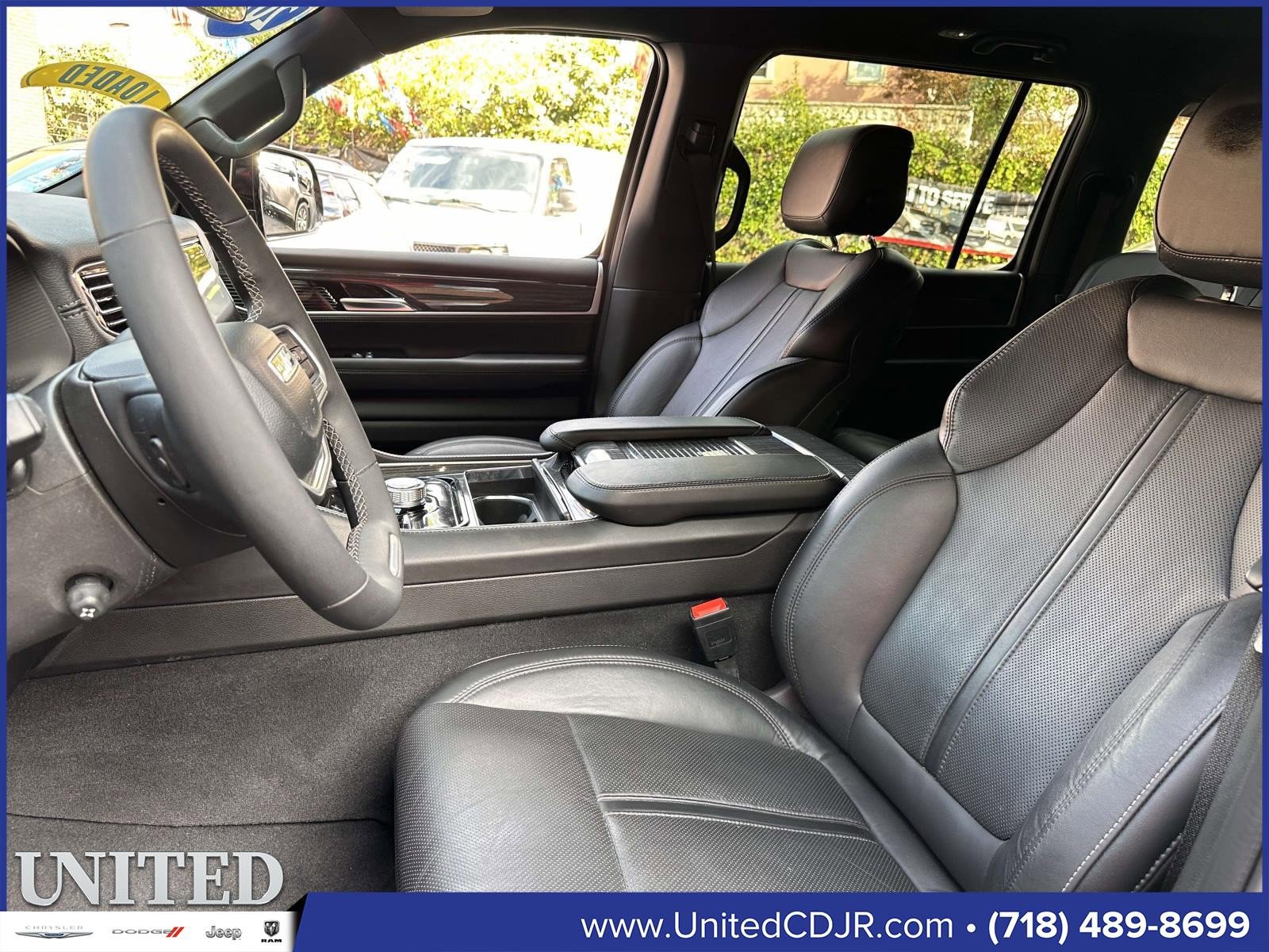 Used 2022 Jeep Wagoneer Series II image 15