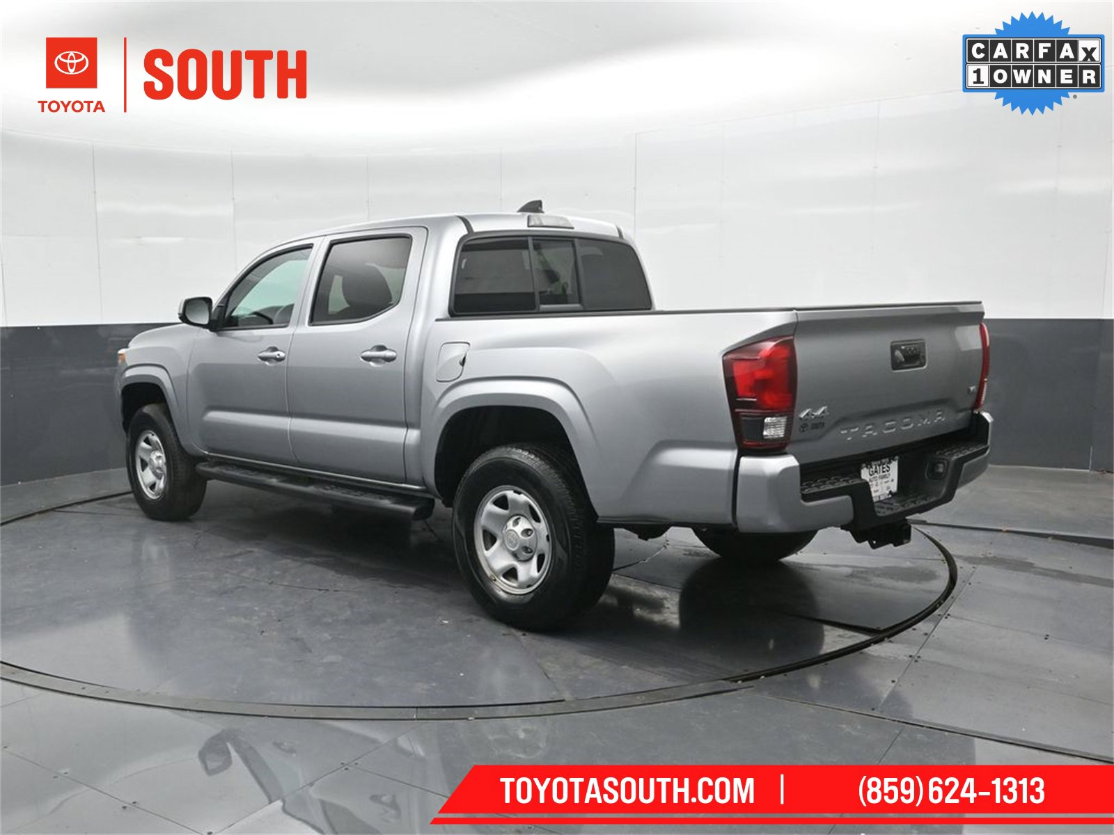 Used 2022 Toyota Tacoma SR image 8