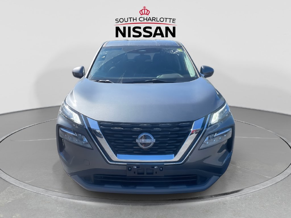 Used 2023 Nissan Rogue SV AWD/4WD image 2